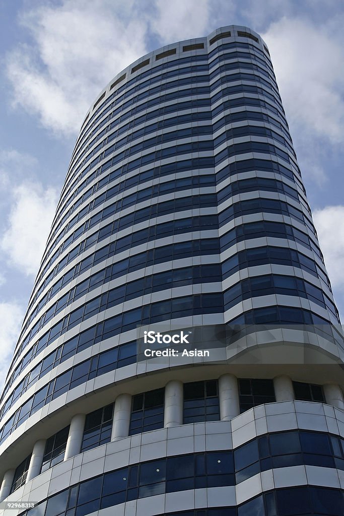 Moderno edifício de negócios - Foto de stock de Alto - Descrição Geral royalty-free
