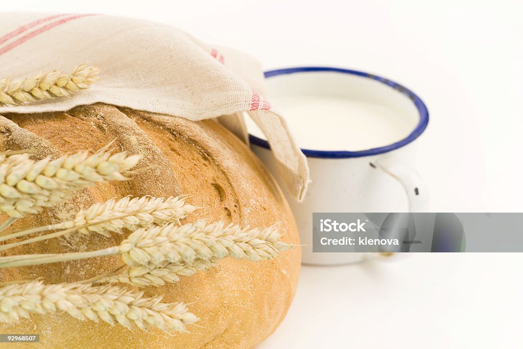 Pão fresco e leite - Royalty-free Alimentação Saudável Foto de stock