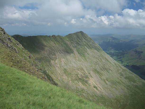 Sriding Edge Striding Edge, Helvellyn, Cumbria striding edge stock pictures, royalty-free photos & images