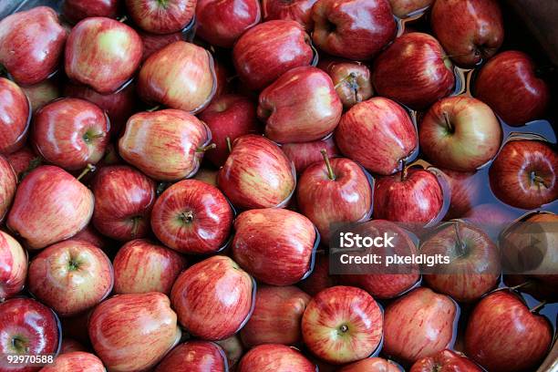 사과들 만들진 배럴 물 0명에 대한 스톡 사진 및 기타 이미지 - 0명, 건강관리와 의술, 건강한 식생활