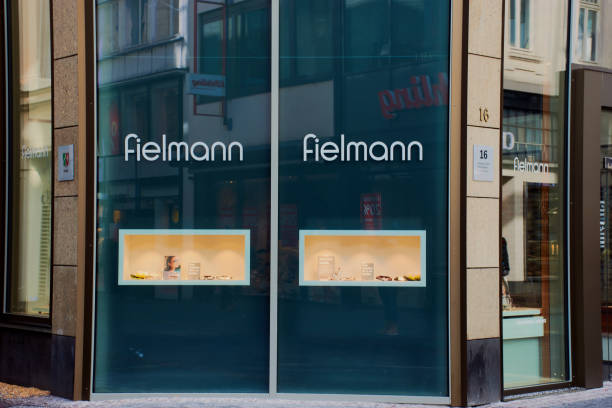 Bilder Von Fielmann - Ihr Optiker Und Hörakustiker Fürth 140+ Fotos, Bilder und lizenzfreie Bilder zu Schaufenster Optiker - iStock