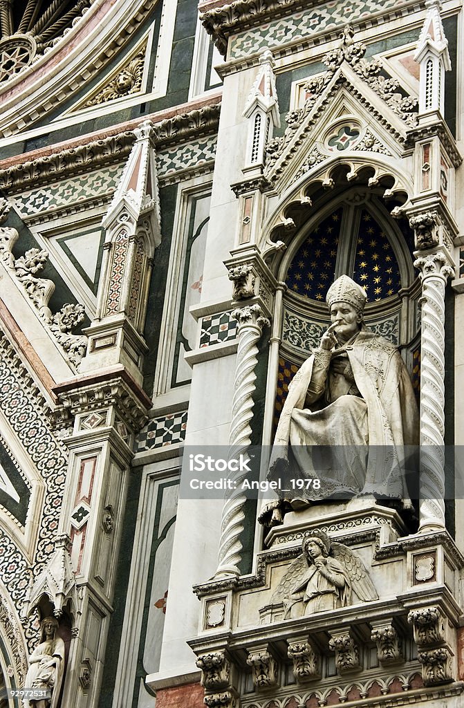 Скульптура на собор - Стоковые фото Антиквариат роялти-фри