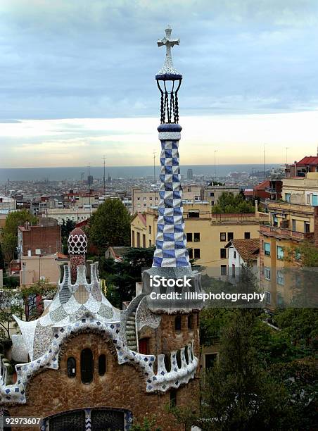 Photo libre de droit de Parc Guell De Larchitecture De Gaudi Barcelone Espagne banque d'images et plus d'images libres de droit de Antonio Gaudi