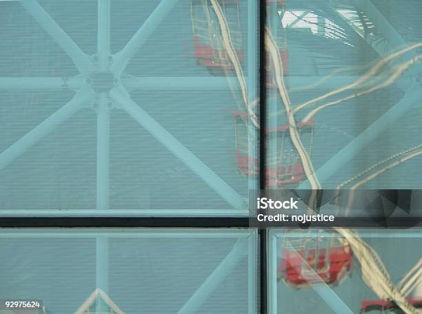 Photo libre de droit de Grande Roue De Réflexion banque d'images et plus d'images libres de droit de Bâtiment vu de l'extérieur - Bâtiment vu de l'extérieur, Chicago - Illinois, Construire