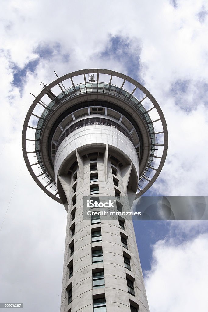 Auckland Skytower superior - Foto de stock de Auckland libre de derechos