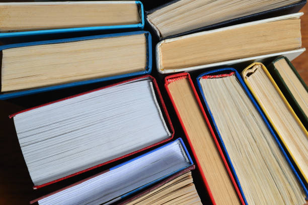 istock Books of different thickness and color 929767992