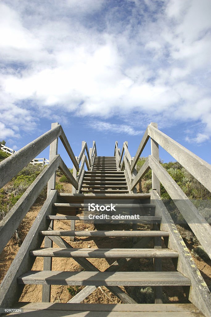 Escalera hacia el cielo - Foto de stock de Aire libre libre de derechos