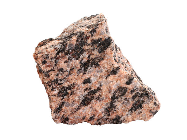 세분화 된 빨간 화강암, 흰색 바탕에 관입 화성암의 자연 샘플 스톡 사진