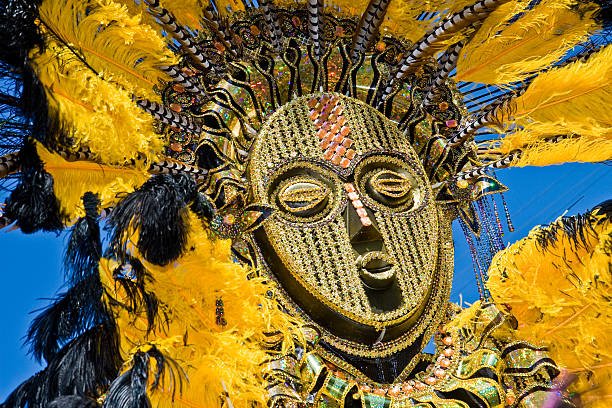 feathery máscara de carnaval - cultura caribeña fotografías e imágenes de stock