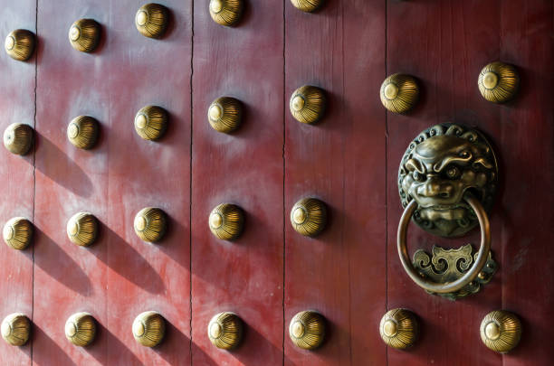 istock Traditional Chinese Door. 929877954