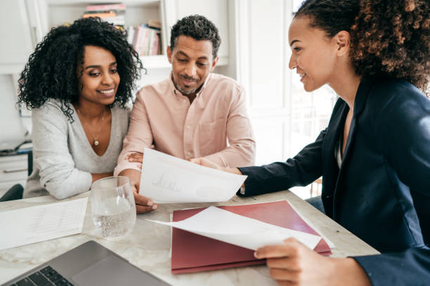 istock Financial consultation at home 929884170
