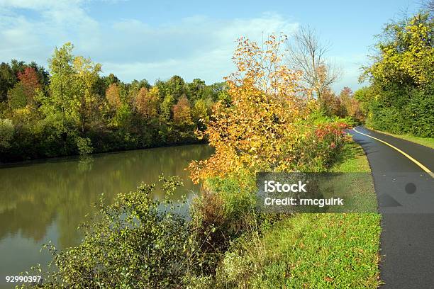 Jesień Ścieżka Wzdłuż Erie Canal - zdjęcia stockowe i więcej obrazów Jezioro Erie - Jezioro Erie, Potok, Bez ludzi