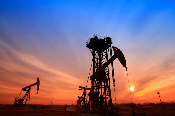 istock The oil pump, industrial equipment 929910770