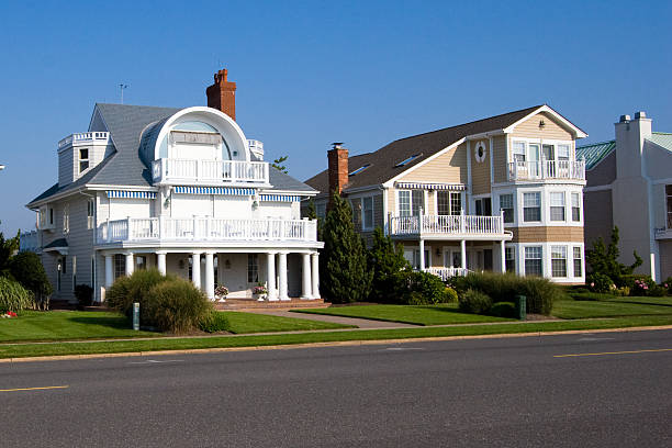 Casas de luxo na praia da Nova Jersey shore - foto de acervo