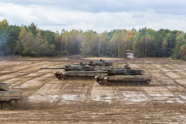 istock german main battle tanks drives on battlefield 929948878