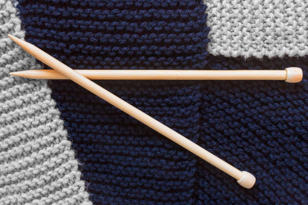 Wool Wool and knitting needle knitting needle stock pictures, royalty-free photos & images