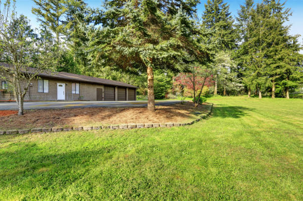 istock Exterior of Beautiful Secluded home 930007480