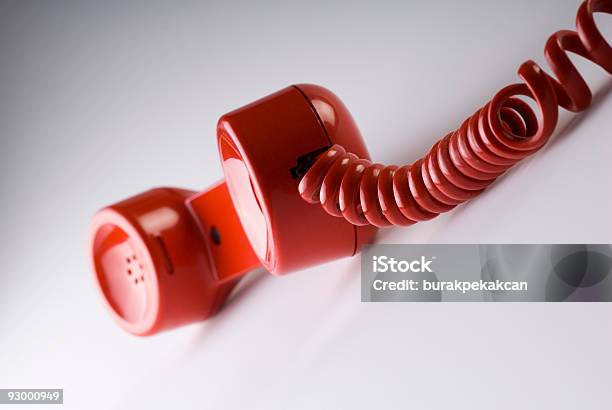 Red Telefone Mit Erhöhter Und Kabelfernsehen Stockfoto und mehr Bilder von Abgehobenes Telefon - Abgehobenes Telefon, Altertümlich, Extreme Nahaufnahme