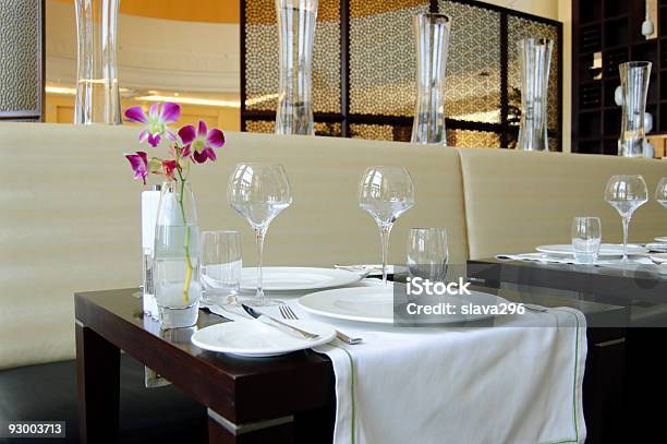 Ресторан В Роскошный Отель Дубай Оаэ — стоковые фотографии и другие картинки Без людей - Без людей, В помещении, Ваза