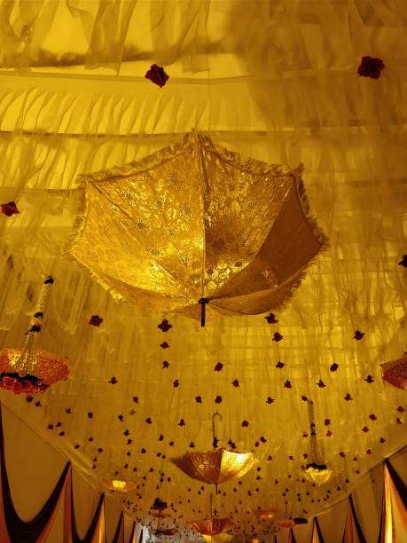 decoración para bodas - umbrella decoration fotografías e imágenes de stock