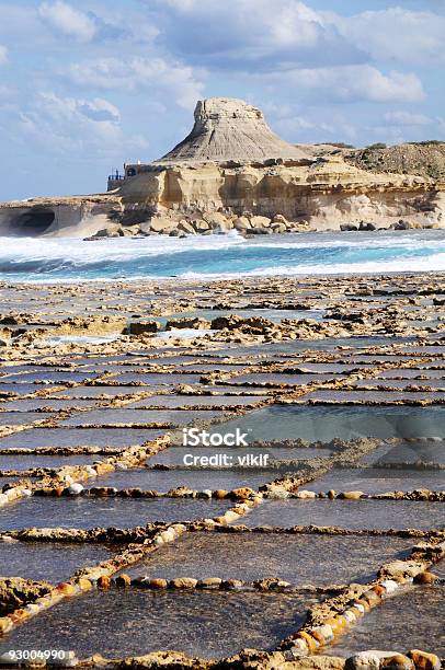 Salt Traspirante Ponds - Fotografie stock e altre immagini di Malta - Malta, Salina, Salina artificiale