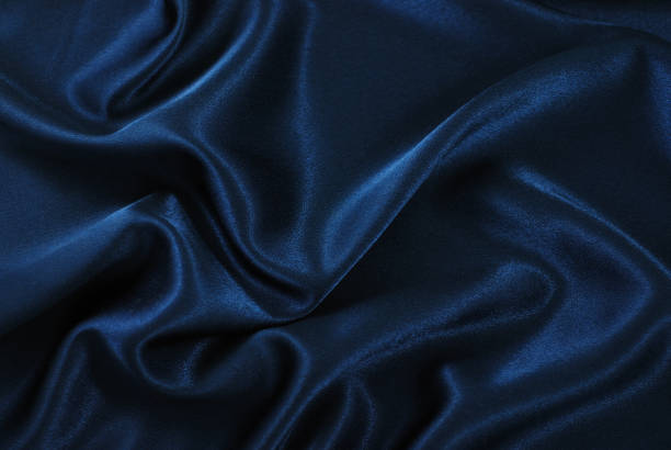 en satin bleu - silk photos et images de collection