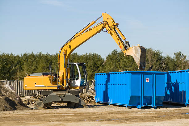 demolición máquina excavadora - earth mover digging land bulldozer fotografías e imágenes de stock