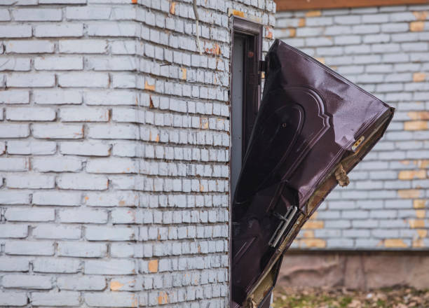 istock broken door in the house 930137948