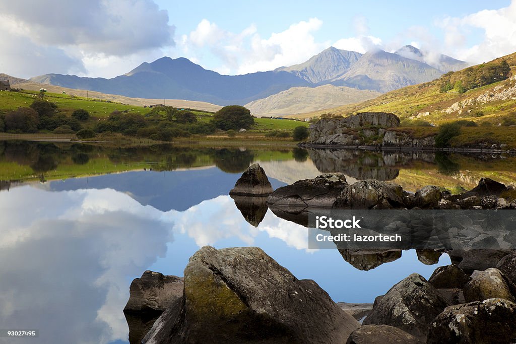 Lago de montanha - Foto de stock de País de Gales royalty-free