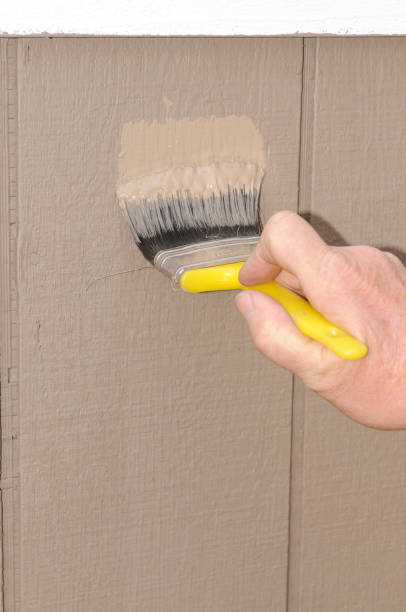 istock Painting house Exterior 930304548