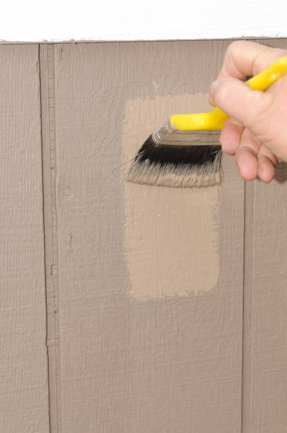 istock Painting house Exterior 930304630