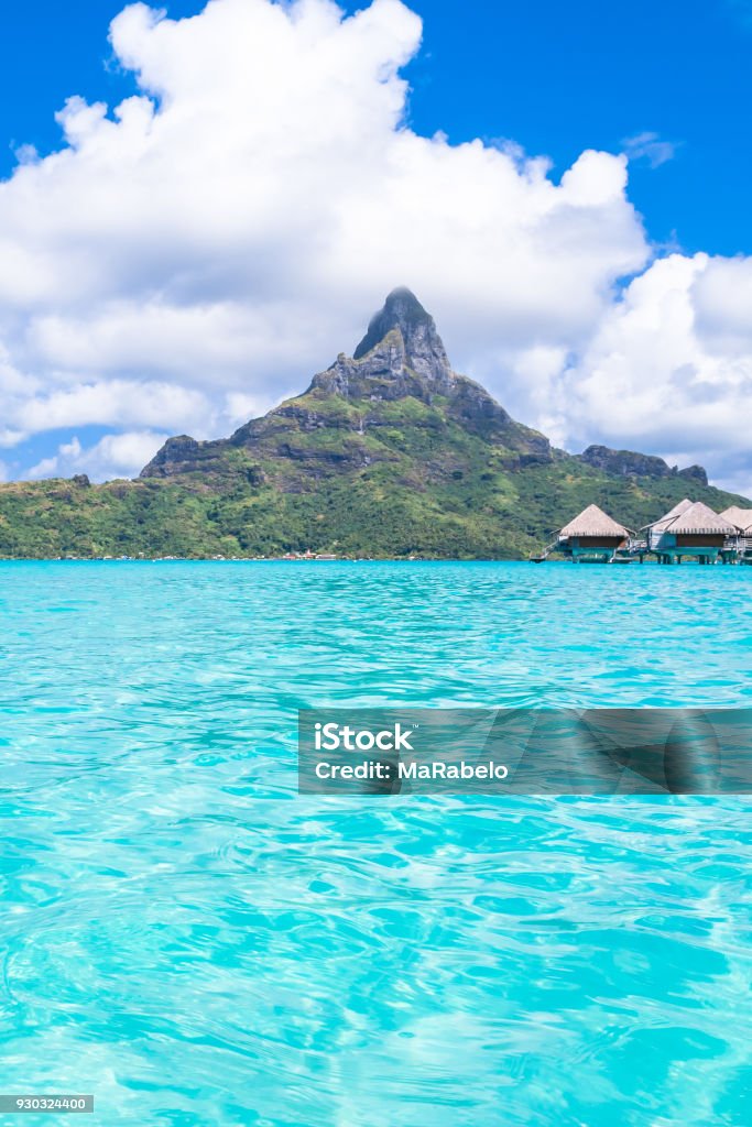 Insel Bora Bora, Französisch-Polynesien. - Lizenzfrei Bungalow Stock-Foto
