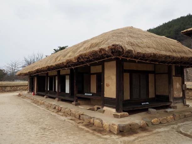 istock Korean traditional house Thatched house 930324680