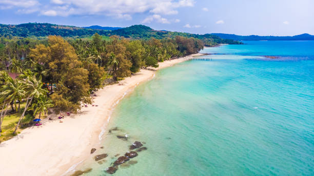 istock Aerial view with sea and beach 930454188