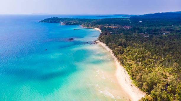 istock Aerial view with sea and beach 930455364