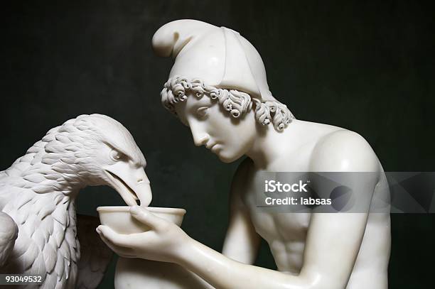 Ganymedes E Jupiters Eagle - Fotografie stock e altre immagini di Ganimede - Figura della mitologia classica - Ganimede - Figura della mitologia classica, Bianco, Cultura greca