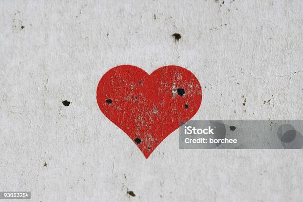 Símbolo En Forma De Corazón En Viejo Papel Foto de stock y más banco de imágenes de Abstracto - Abstracto, Amor - Sentimiento, Aniversario