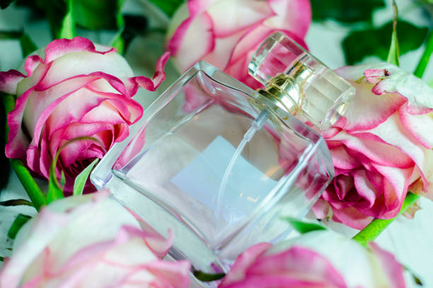 istock floral female perfume 930578666