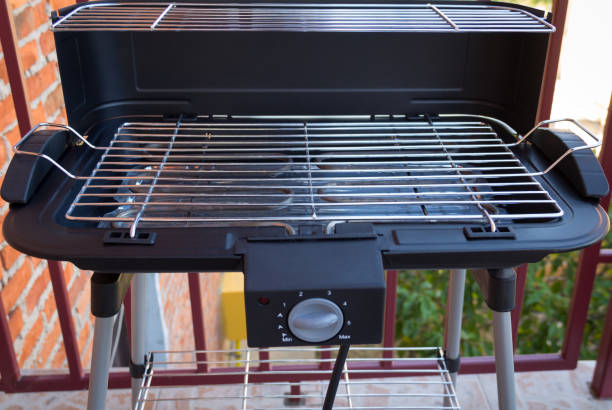 istock Empty electric grill stove for your barbecue or stake 930579018