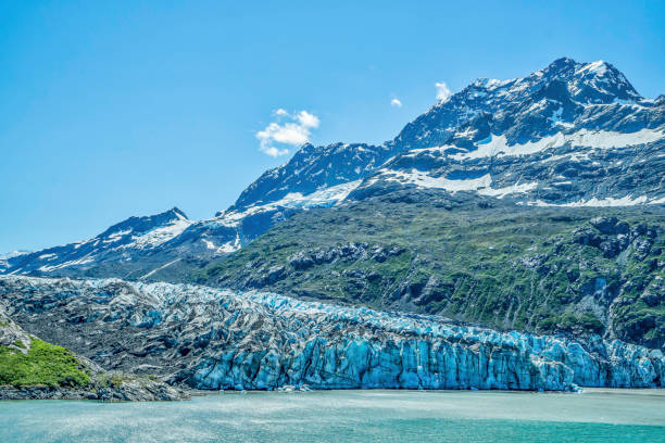 istock Glacier in Glacier Bay, Alaska 930588592