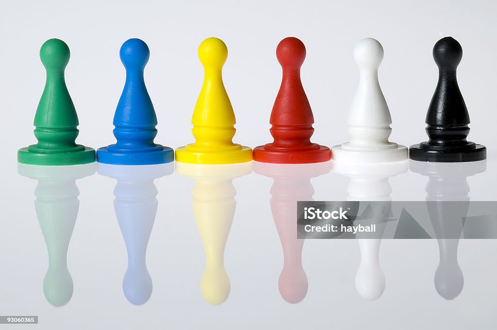 Seis multi-colored juego de piezas - Foto de stock de Ficha libre de derechos
