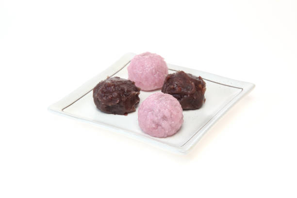 istock Sweet rice ball with sweetened red beans 930604636