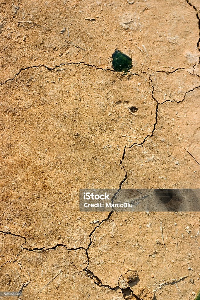 Треснувшая земля - Стоковые фото Абстрактный роялти-фри