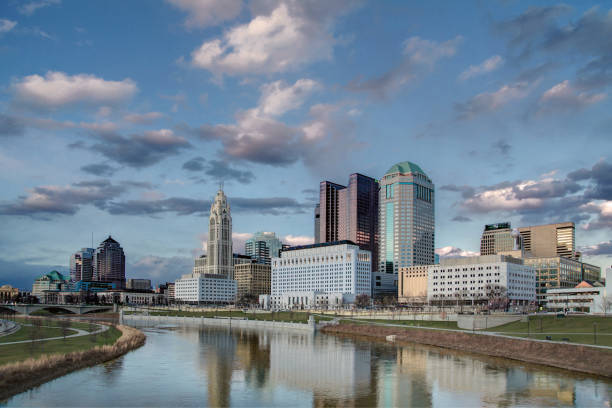 istock Dusk Columbus, Ohio skyline 930675282