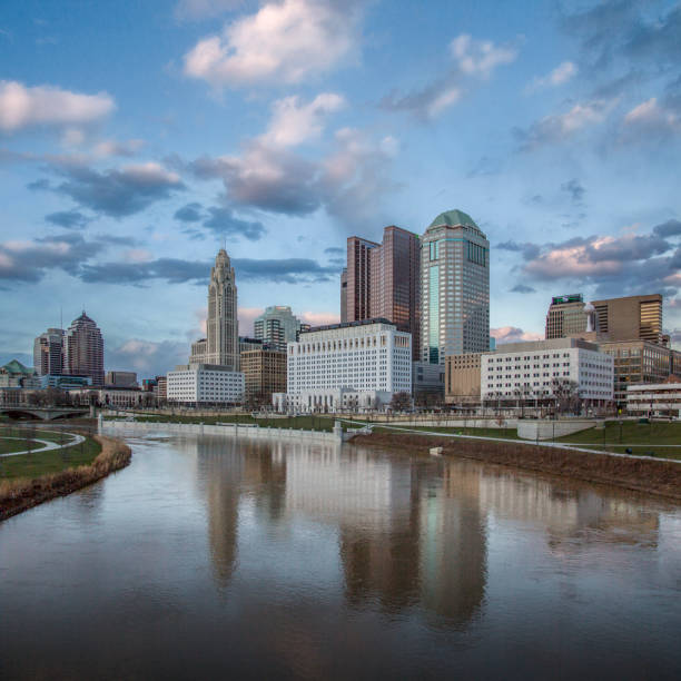 istock Dusk Columbus, Ohio skyline 930675284
