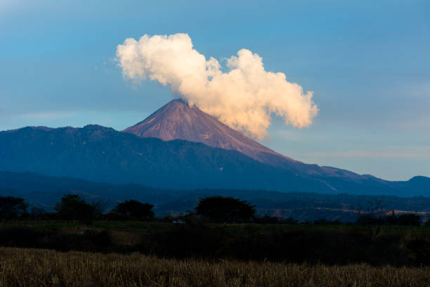 istock Golden light on the volcano and the cloud. 930687048