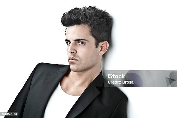 Retrato De Homem Bonito - Fotografias de stock e mais imagens de Modelo - Ocupação - Modelo - Ocupação, Sexo Masculino, Beleza