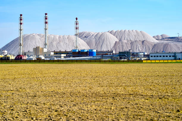 カリウム肥料の生産のための産業企業 - nature russia environmental conservation mineral ストックフォトと画像