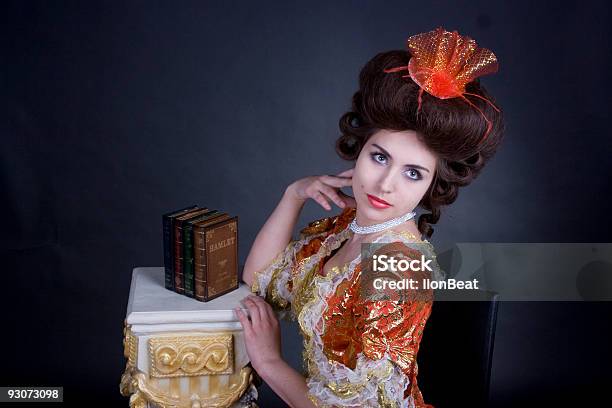 우아하다 Portret 있는 여자 바로크 양식에 대한 스톡 사진 및 기타 이미지 - 바로크 양식, 여자, 사람 머리카락