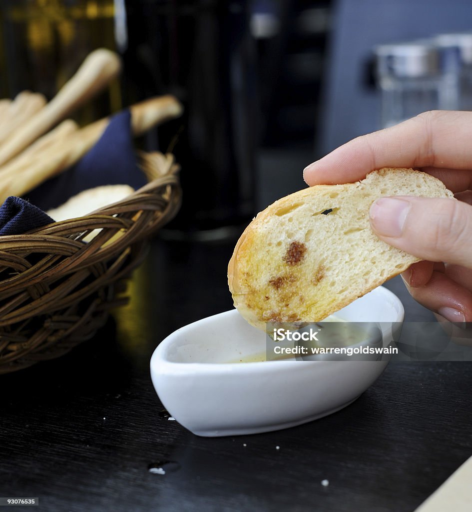 Comer com as mãos - Foto de stock de Almoço royalty-free